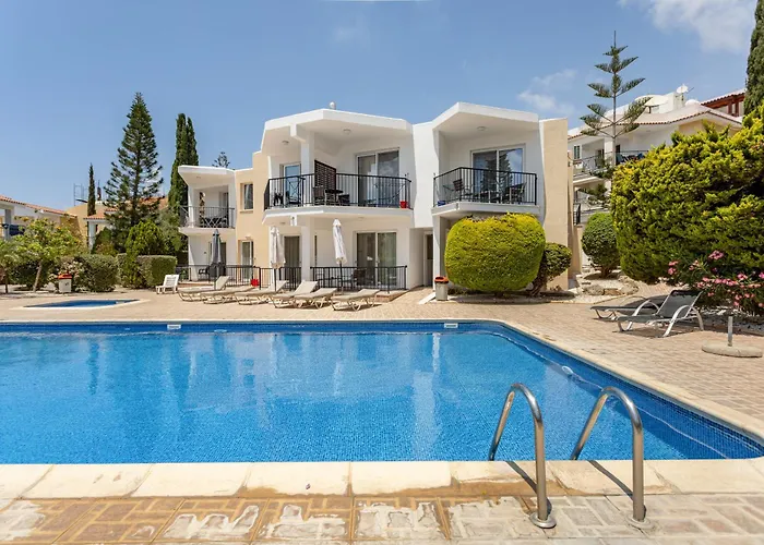 Danaos Seaside 002 With Pool In Tourist Area Daire Pafos