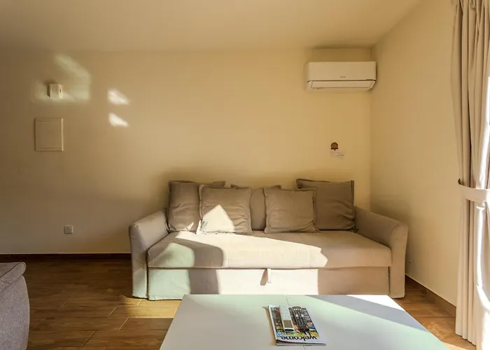 Danaos Seaside 002 With Pool In Tourist Area * Pafos