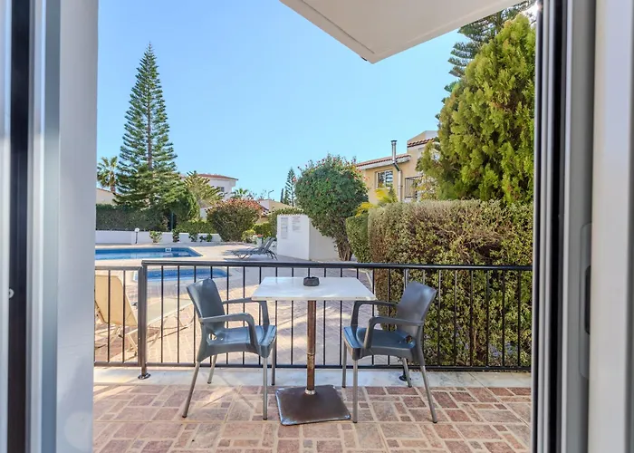 Danaos Seaside 002 With Pool In Tourist Area * Pafos