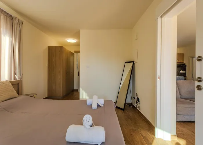 Danaos Seaside 002 With Pool In Tourist Area