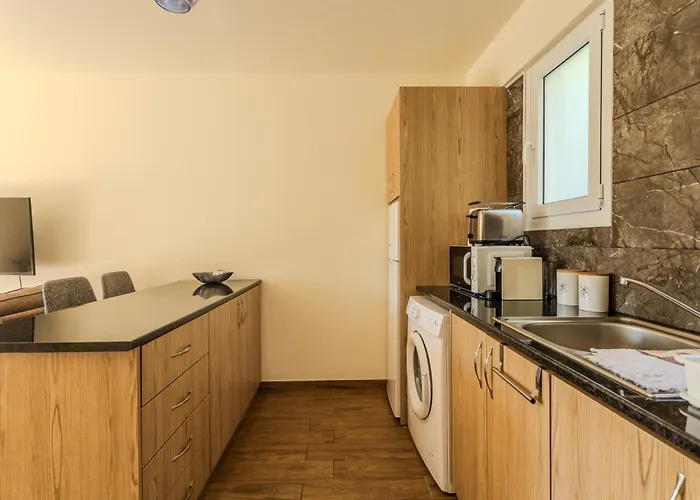 Daire Danaos Seaside 002 With Pool In Tourist Area